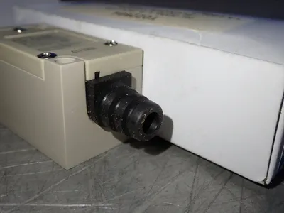 NEW OMRON HL5200