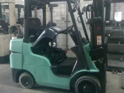 USED MITSUBISHI 1997 3000 LBS