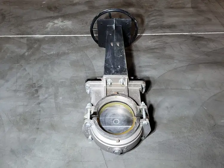 Used VICTAULIC V080795GNT1M001 Valves/Fittings British Columbia CA | Lenmark #255763