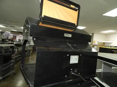 Used Merco Used Merco MM-24 Commercial Counter Top Mini-Merchandiser Warmer Display 120V Countertop Display Warmers Illinois US | Falcon Restaurant Supply #1376468
