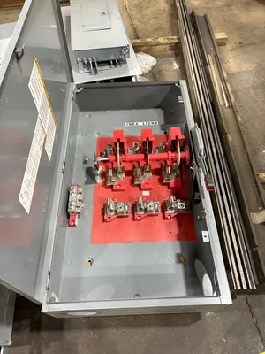 Used SQUARE D H325N Relays & Switches South Carolina US | ESS Industrial Equipment Sales #1228689