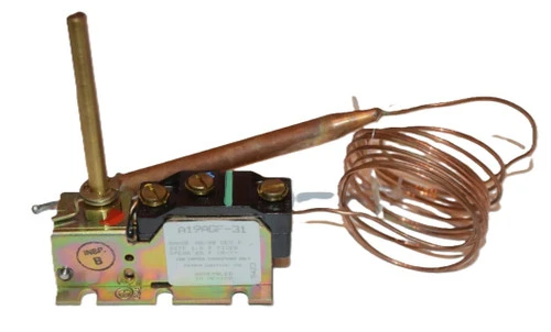 Johnson Controls A19AGF-31 Line Voltage Thermostat, SPDT [New]