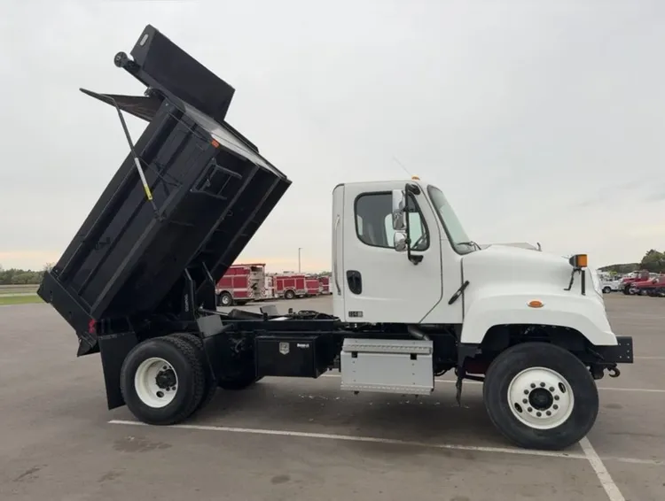 Used 2023 FREIGHTLINER® 108SD DUMP TRUCK Dump trucks Minnesota US | Carco Truck & Equipment #1513952