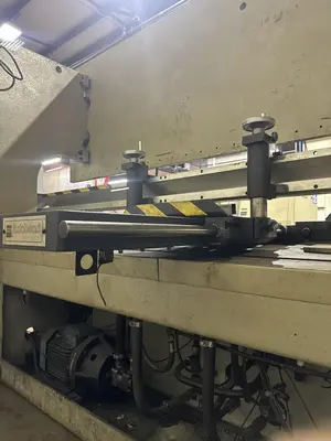 2000 HURCO PH123 Fabricating Machinery, Press Brakes, Hydraulic | Holland Equipment Hunters, Inc. (2)