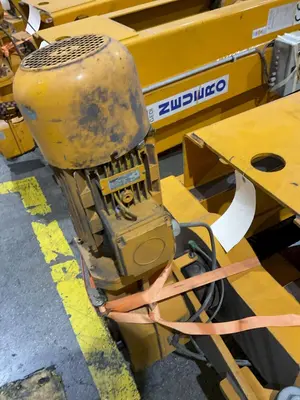 (4) 20 TON (160,000 LBS TOTAL) RAILWAY / NEUERO HEAVY DUTY MOBILE VERTICAL LIFT JACKS: YOBRO #23870