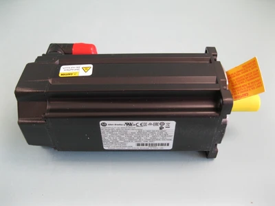NEW Allen-Bradley MPL-B430P-SK74AA