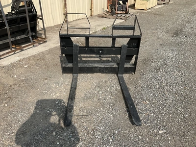 Used AGT SKID STEER FORK ATTACHMENT EURO / GLOBAL QUICK ATTACH CARRIAGE Pallet Forks Michigan US | Miedema Asset Management Group #1320307