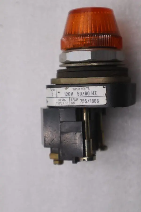 ALLEN BRADLEY 800T-P16 LIGHT STOCK #K-3695