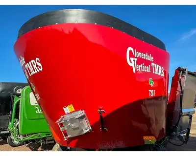 Used CLOVERDALE _UNKNOWN_ Feeder Wagons Iowa US | Keast Enterprises #1360089