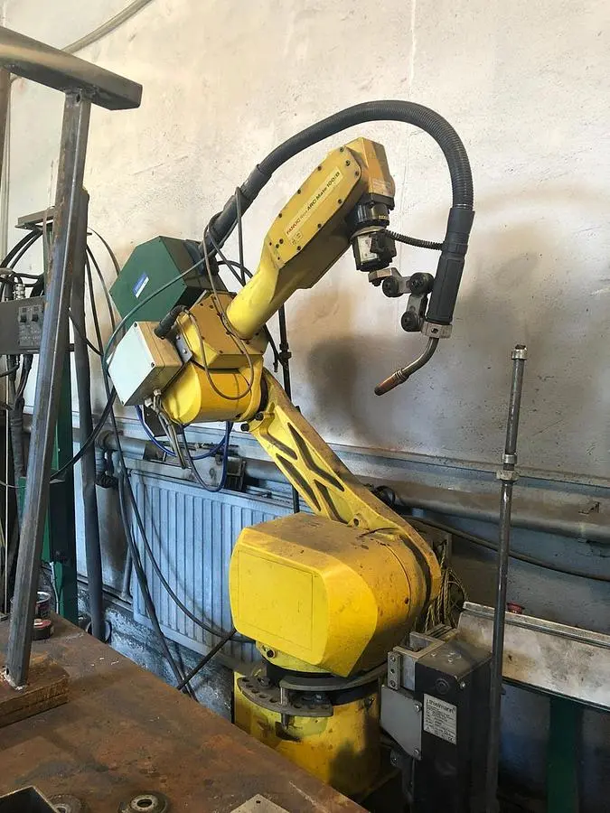Used 2007 FANUC ARC MATE 100IB Robotic Welding Cells CZ | Amaron s.r.o. #1068042