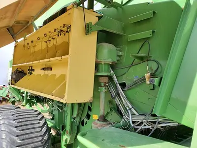 USED 2009 KRONE BP12130XC
