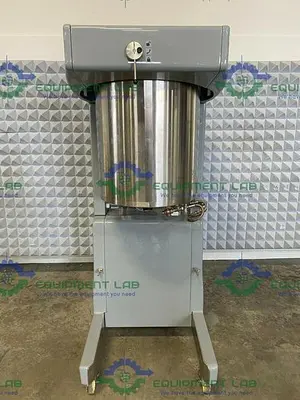 USED MILLIPORE MOBIUS FLEXREADY SOLUTION 100 LITER MIXING TANK CART
