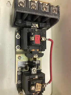Used ALLEN-BRADLEY 704BAD921A Starters | Surplus Asset Holdings #1204368