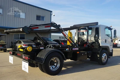 Used 2027 ISUZU FVR Hooklifts & Roll-Offs Texas US | Roll Off Truck World #1491763