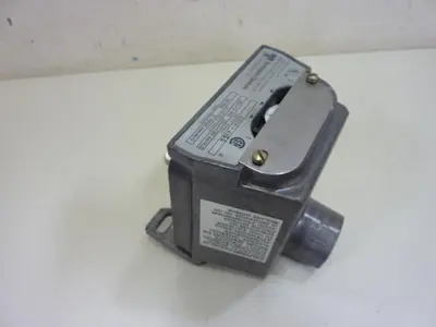 USED BARKSDALE CD1H-A3SS