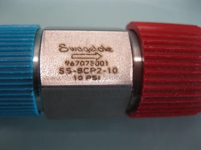 NEW Swagelok SS-8CP2-10