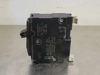 NEW SQUARE D QO120