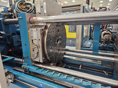 USED 2002 FERROMATIK MILACRON K-TEC 110S/2F