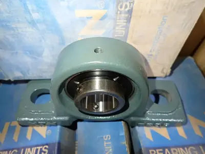 USED NTN UCP206D1