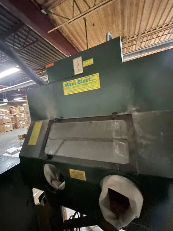 Used MAXI-BLAST 4848P-DC100 Sanding Discs CA | INJECTION DEPOT #238217
