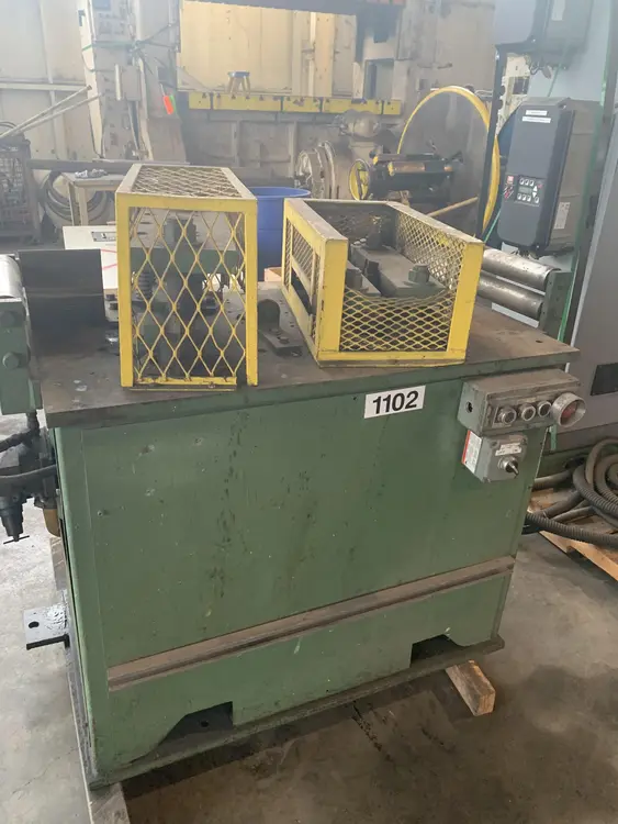 Used T & H _UNKNOWN_ Sheet Metal Shears Ohio US | Yoder Brothers machinery #444357