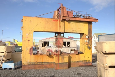 USED BAUER 400 TON DISH END FORMING PRESS