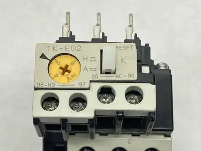 USED FUJI ELECTRIC THERMAL OVERLOAD RELAY TK22E 4-6A 690V