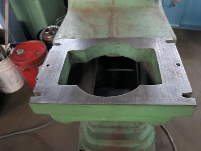 ROUSSELLE 2G 15 TON DEEP THROAT PUNCH PRESS