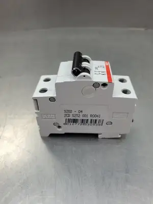 USED ABB S202-D4 CIRCUIT BREAKER, 2-POLE 4A, 400V, (2CDS252001R0041)