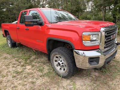 Used 2017 GMC 2500HD WITH A 6.0L V8 OHV 16V FFV ENGINE. Pickup Trucks Michigan US | Miedema Asset Management Group #1437091