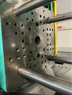 2000 ARBURG 220S-150-35 Injection Molding Horizontal/Vertical | Machinery Network (5)