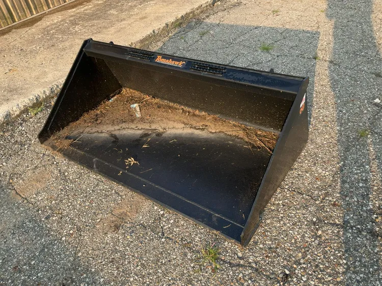 Used _UNKNOWN_ _UNKNOWN_ Skid Steer Buckets Michigan US | Miedema Asset Management Group #1320032