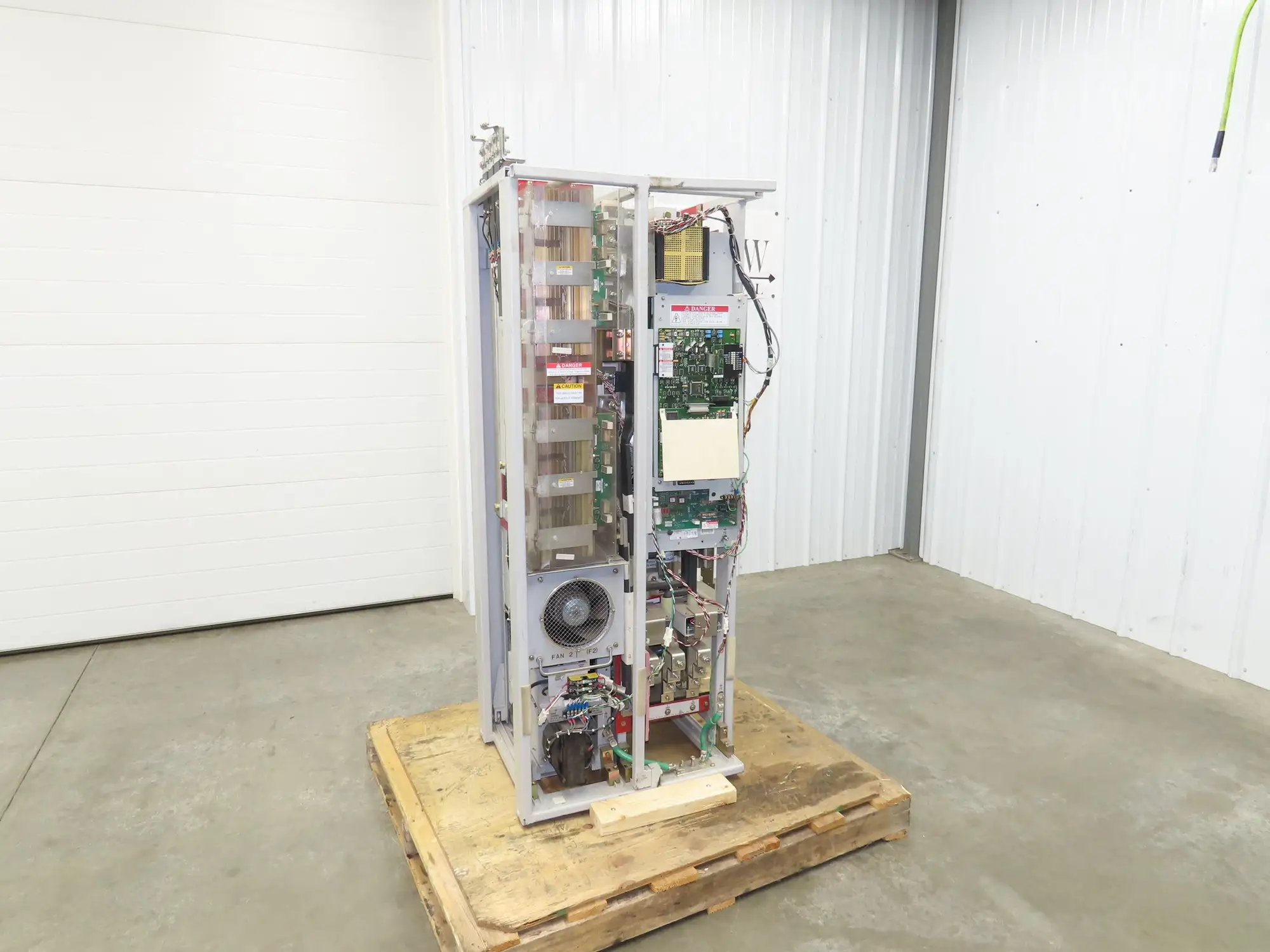 Allen Bradley SA3100-B500-AN-L6R AC Drive VFD 500Hp 460V Ser A 3Ph With Frame