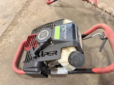 Used EARTHQUAKE E43 AUGER Post Hole Diggers Michigan US | Miedema Asset Management Group #1483360