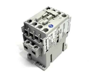 USED ALLEN BRADLEY 700-CF310EJ
