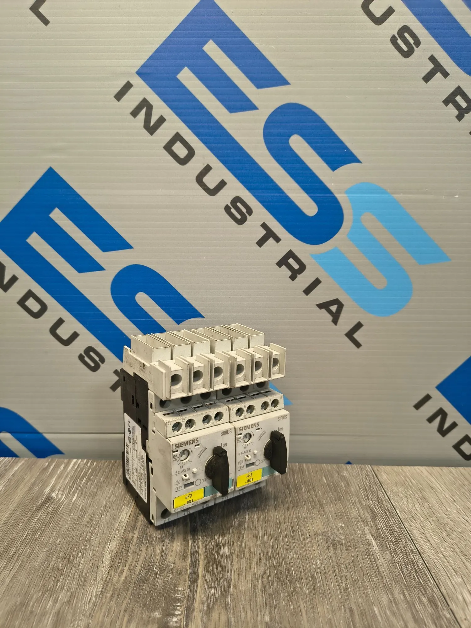 USED SIEMENS 3RV1021-1JA10