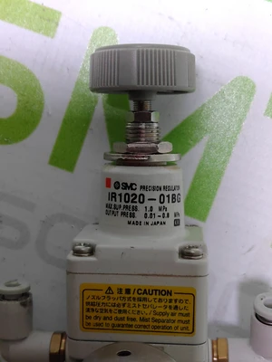SMC IR1020-01BG PRECISION REGULATOR WITH GAUGE