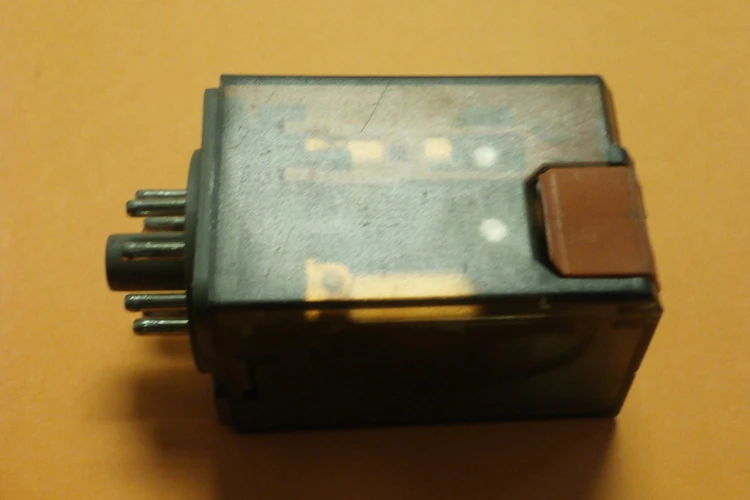 Used Schrack Relay Relays & Switches Arizona US | ASSET CONVERSION SPECIALISTS, INC. #306505
