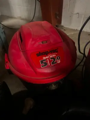 Used _UNKNOWN_ _UNKNOWN_ Vacuum Cleaners Ohio US | Myron Bowling Auctioneers Inc #1507948
