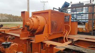 USED 2001 FRONTIER 4 AXLE CARRIER STYLE OILFIELD PUMP / KILL TRUCK