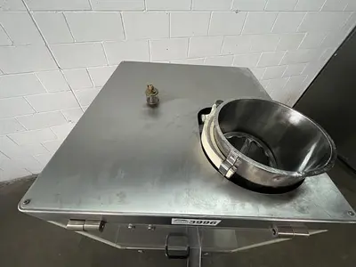 USED 2005 VANGUARD PHARMACEUTICAL MACHINERY VRP1124