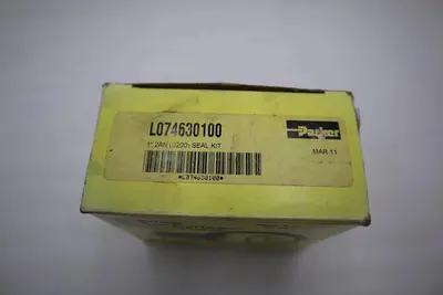 LOT OF 2 - NEW OPEN BOX PARKER L074630100 SEAL KIT STK H988A