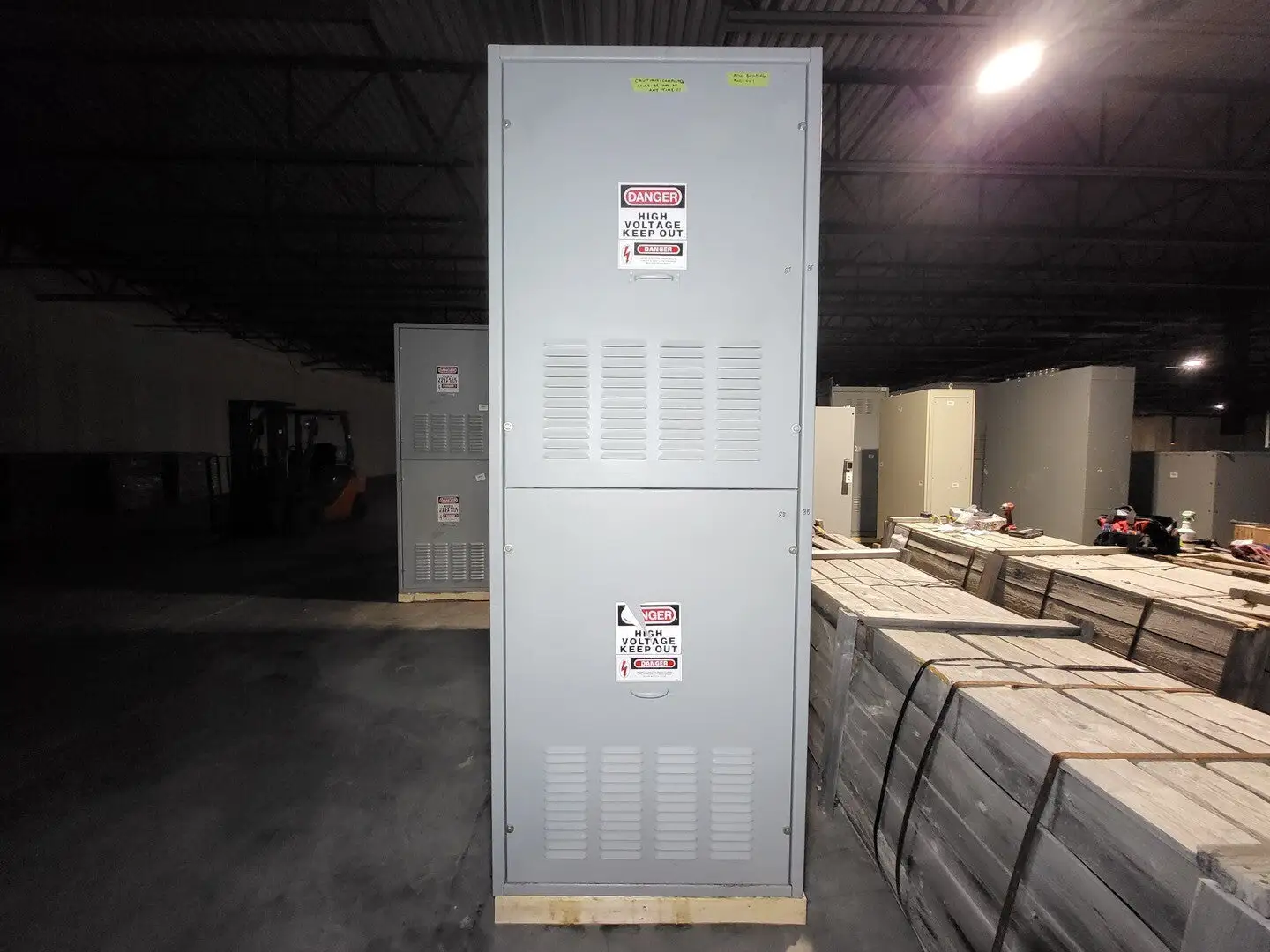 4160Volts 1200Amp 3Ph Switchgear Unit PowerVac VB1 4.16-250-3 w/ Feeder Breaker