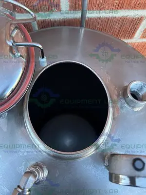 USED ALLOY PRODUCTS 120 LITER STAINLESS STEEL PRESSURE VESSEL 100 PSI