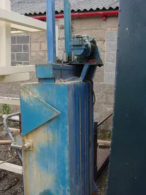 Portable Vertical Baler Elec
