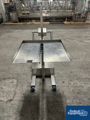 USED LOCK EHS Lift, Model CST110