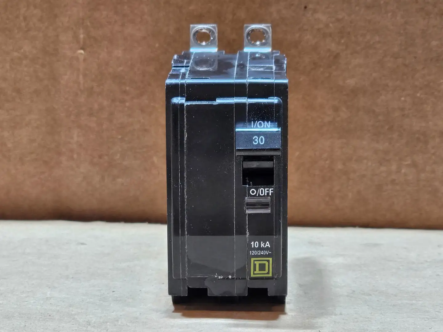 USED SQUARE D QOB230