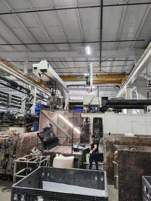 2004 CINCINNATI MILACRON ML3000 Injection Molding Horizontal/Vertical | Machinery Network (7)