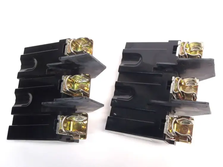 Used ALLEN-BRADLEY TRAILER FUSE BLOCK Fuse Accessories | Maverick Industrial Sales #1110084