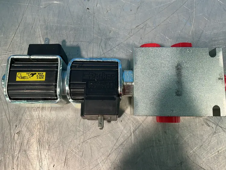Used PARKER B1046T Solenoid Valves Ohio US | HGR 24 #1358886